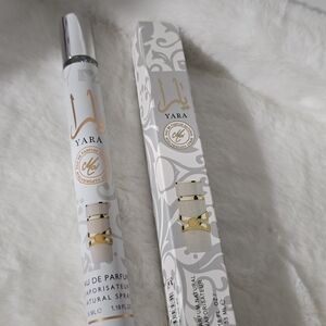 Yara Moi 35ml New Authentic In Box Spray